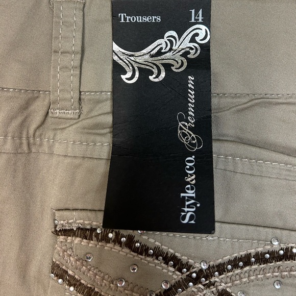 Style&Co Low Waisted Trousers | Size 14 - Picture 4 of 8